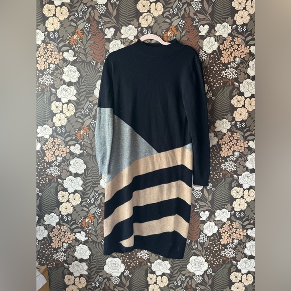 Chinti & Parker Mexicano Turtle Neck Dress sized medium - Picture 6 of 8